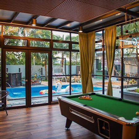 The Uniique Haus - Johor 1St Staycation Water Dining Experience 新山 外观 照片