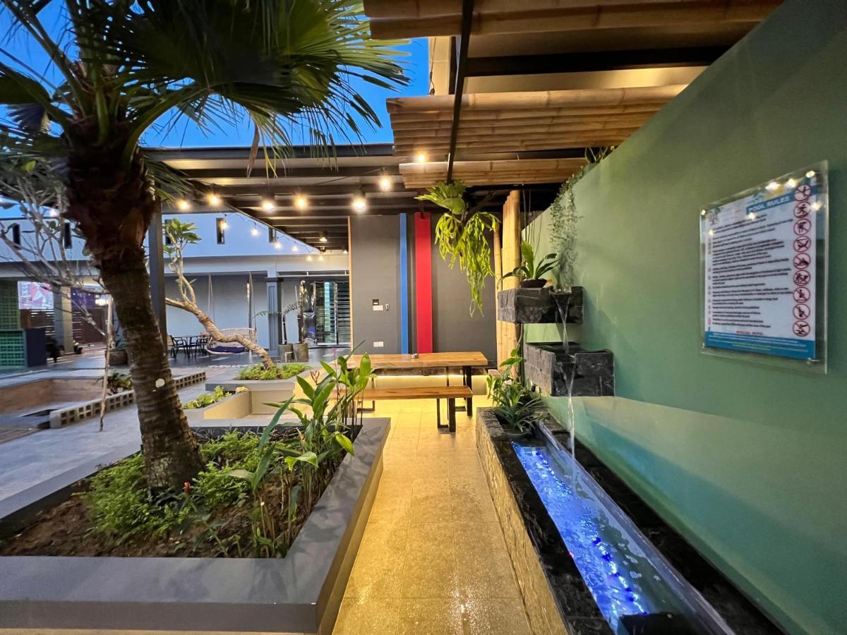The Uniique Haus - Johor 1St Staycation Water Dining Experience 新山 外观 照片